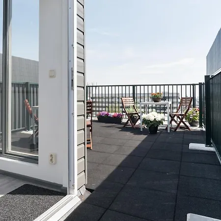 Central Rooftop Terrace Guest Suite-3
