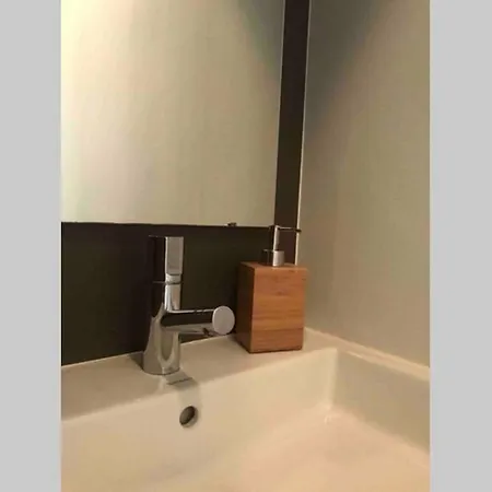 New Cozy Room With Private Bathroom Delft City P-Room 1-2