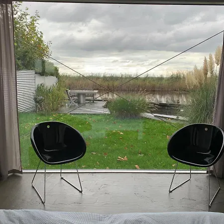 Huisje Aan Het Water, Omgeving Amsterdam-3