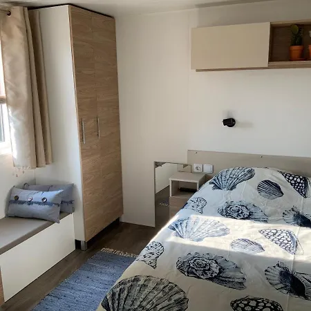 Chalet in Renesse-3