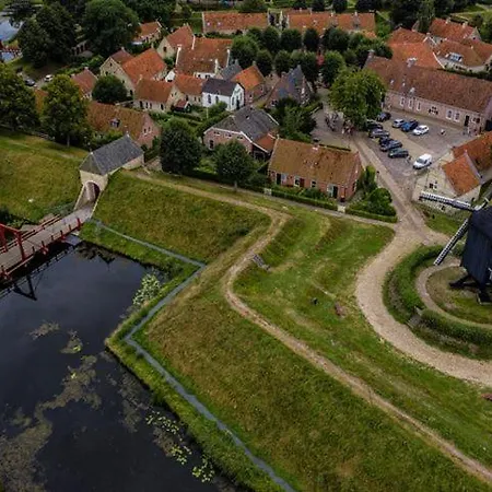 Bij de Friesche Poort-2