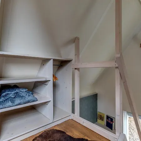 B&B Larenstein logeren in een tiny house-3
