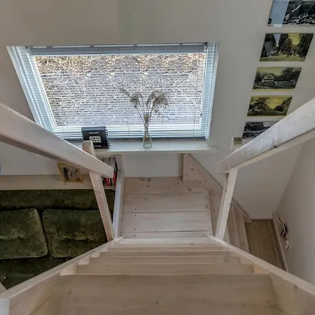B&B Larenstein logeren in een tiny house-2