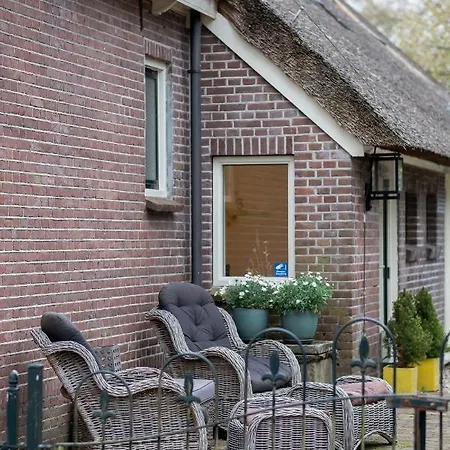 Studio in rietgedekte boerderij, geheel privé, hond vriendelijk-2