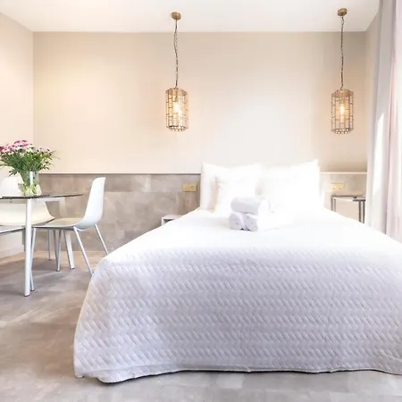 Luxurious Penthouse Newly Build Just 7-Minutes From Rotterdam Cs City App3-3