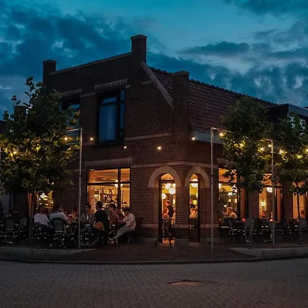Cafe Koophandel-3