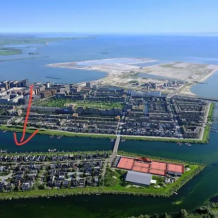 Luxury Waterfrontvilla Amsterdam-3