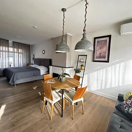 B & B In Kampen-3