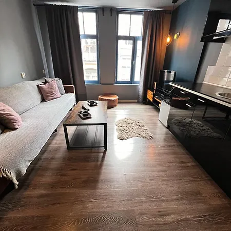 7B&B-3