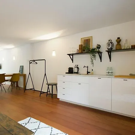 New 4P Renovated Apartment @Best Location Jordaan-3
