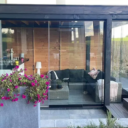 B&B Veluwemeer, Jacuzzi, Swim Spa, Sauna, Steam Bath And Sandy Beach-2