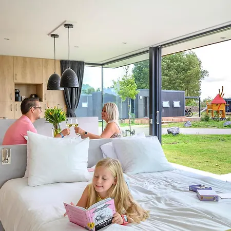 Buiten Pekelinge - Panorama Lodge-2