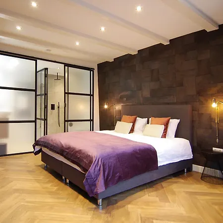New! 2024 - The Canal Bridge Suites-3