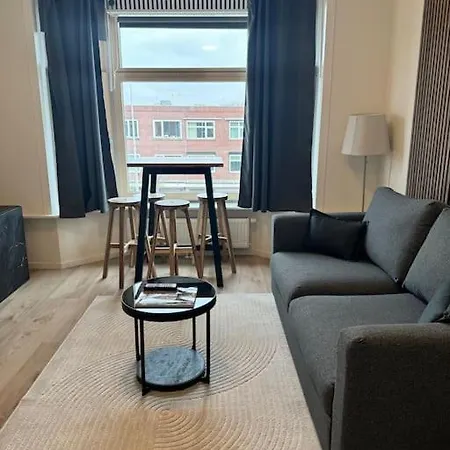Cosy Apartment In The Hague!-2