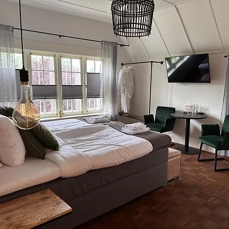 Bed And Breakfast Goes-3