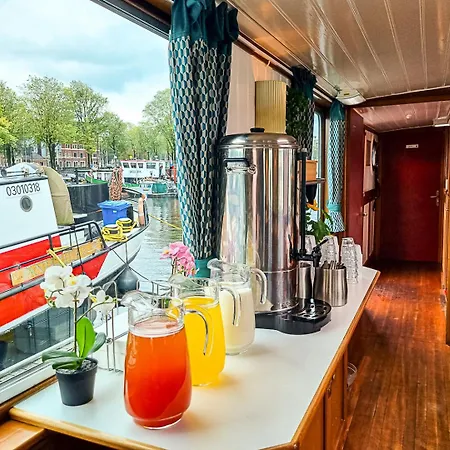 Amsterdam Hotelboat-3