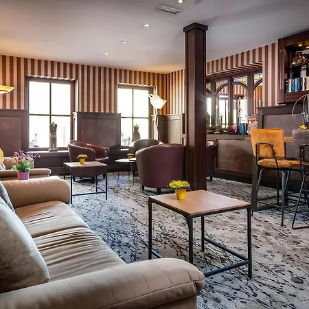 Hostellerie Valckenborgh - City centre&Parking-3
