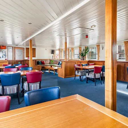 Botel Liza Marleen-2