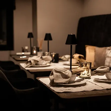Boutique Hotel Le Faucon-3