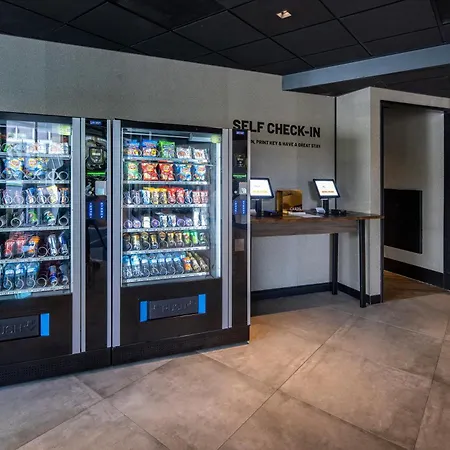Diamond Capsule Hotel Amsterdam South-3