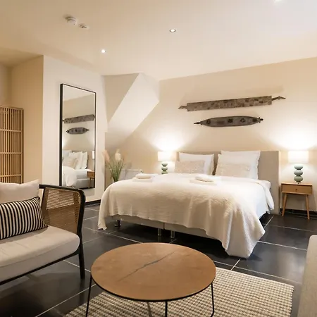 Six Boutique Hotel-3