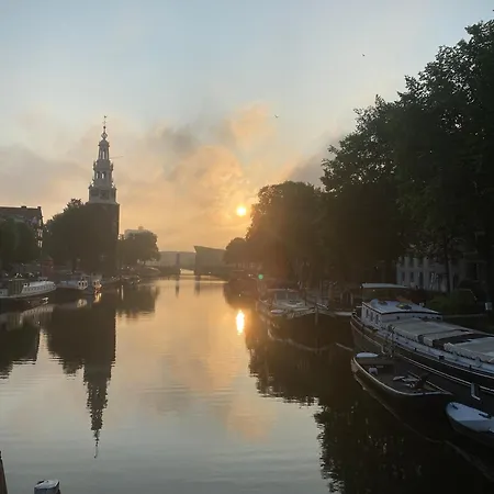Amsterdam Center - Houseboat By Captain Ricard-3