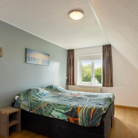 Oostvaarders Vakantiehuis-2