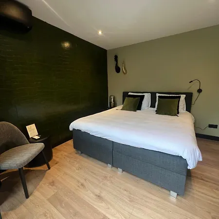 B&B Bardot-3