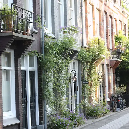 Bed And Breakfast Amsterdam-3