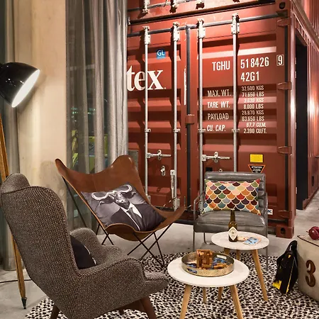 Moxy Amsterdam Houthavens-2