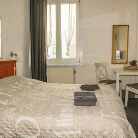 Blankebil Rooms-2