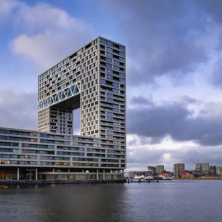 Eric Voekel Boutique Apartments - Riverfront Suites-3