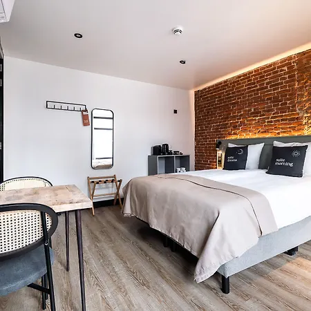 Limehome Amsterdam Leidsekruisstraat-2