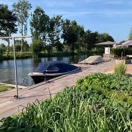 Guest House Aan de Hollandse IJssel-3