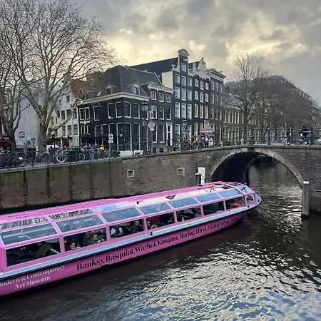 Mokum Suites-3
