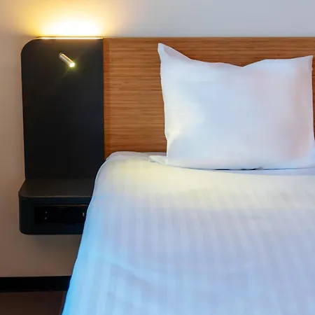 easyHotel Amsterdam Zaandam-3