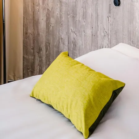 ibis Styles Almere-3