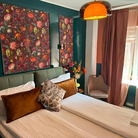 Amadeus Hotel-2