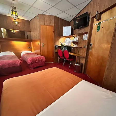 Nadia Hotel-2