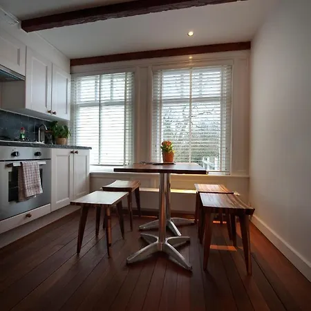 Bed & Breakfast The 9 Streets-3