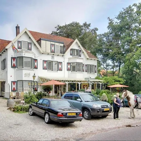 Hotel 1900-2