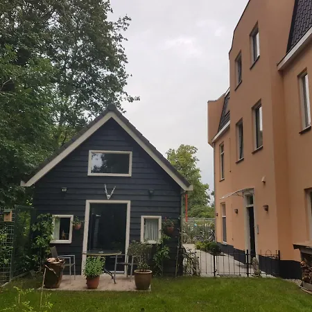 Cozy Cottage-3