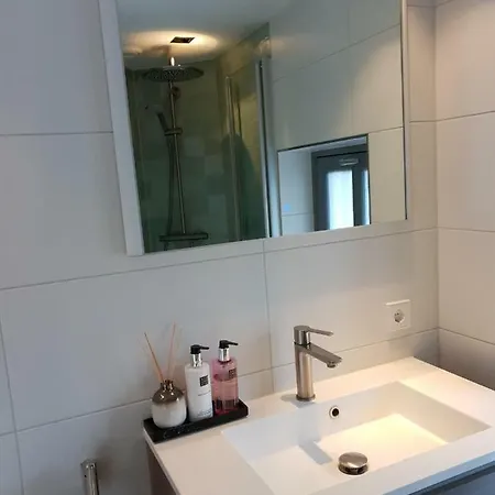 Canal View Suite-3