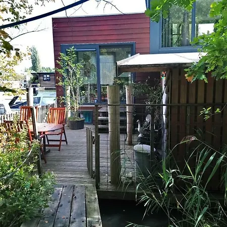 Houseboat Vliegenbos-3