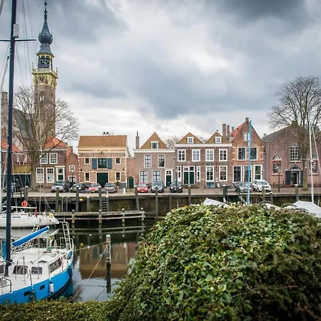 B&B Binnengewoon Rooms With A View-3