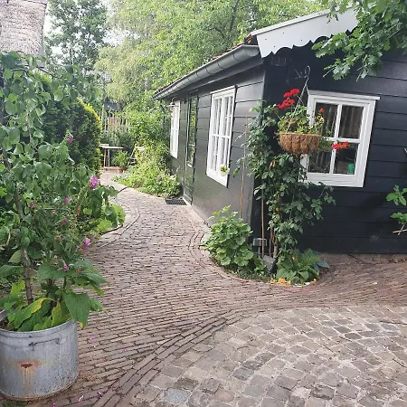 Heritage Lodge Near Center Rotterdam-3