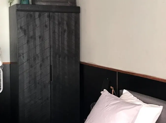 Amsterdam Red Light Bed & Breakfast