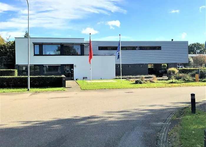 BEDbijPET Bed and Breakfast Emmen