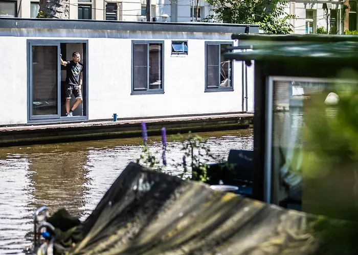 Hotel Amsterdam-Houseboat-Amstel