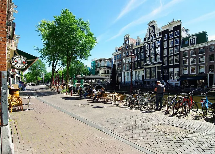 Cosy Apartment Right In The City Center With Airco! Amsterdam